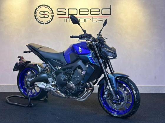 YAMAHA MT-09 